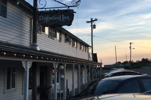Driftwood Inn & RV Park