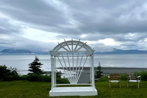 Driftwood Inn & RV Park