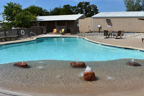 I-35 RV Park & Campground