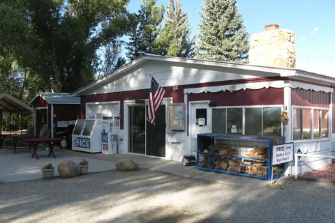 Chalk Creek Campground and RV Park