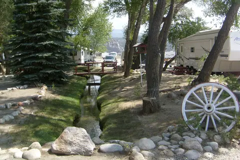 Chalk Creek Campground and RV Park