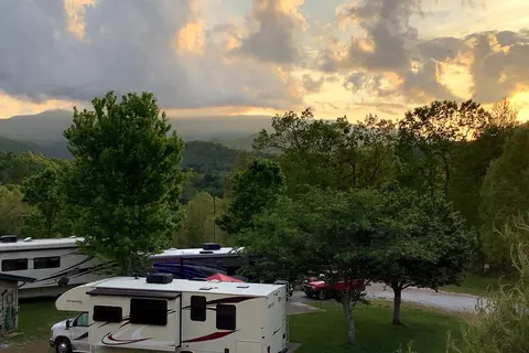 Cardinal Ridge Farm RV and B