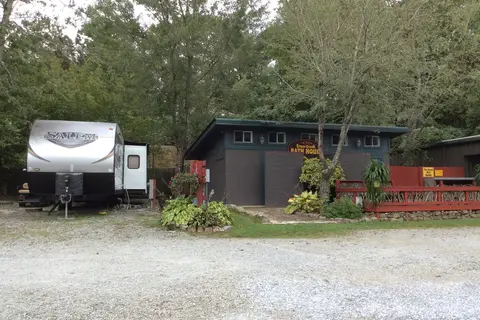 Cross Creek Campground and Cabins