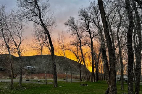 River Camp RV Park