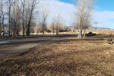 River Camp RV Park