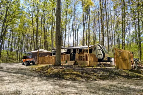 Silent Valley | A Parkbridge Cottage and RV Resort