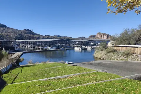 Canyon Lake Marina and Campground