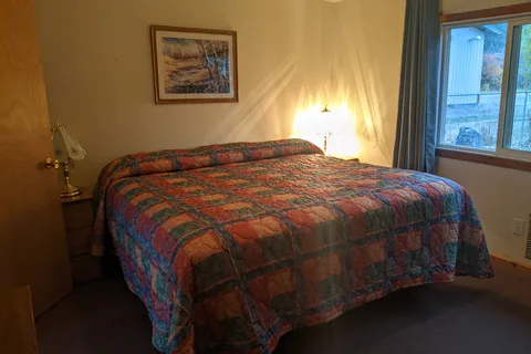 Flathead Harbor Resort RV Luxury Condos And Cabins