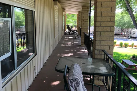 Leeds RV Park and Motel