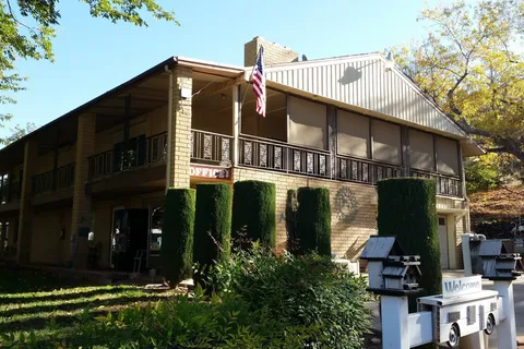 Leeds RV Park and Motel