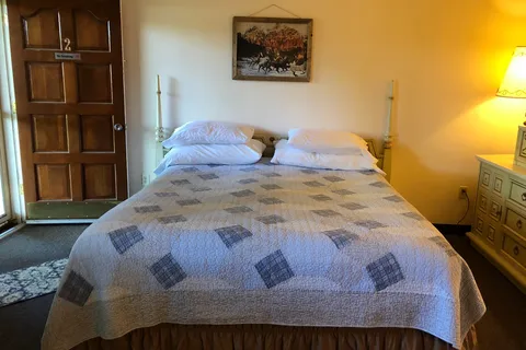 Leeds RV Park and Motel