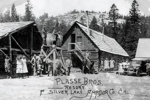 Plasse's Resort
