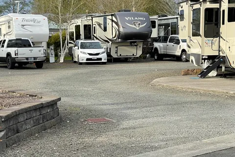 Lewis and Clark Golf and RV Resort