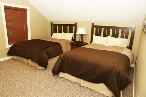 Cedar Shore Resort