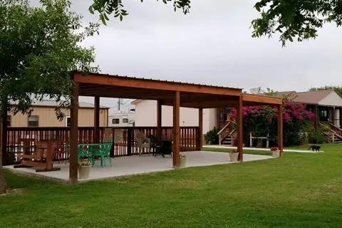 Beacon 44 RV Park
