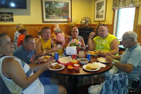 Lured Inn Bar Grill RV Park