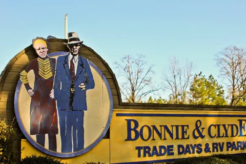 Bonnie & Clyde RV Park
