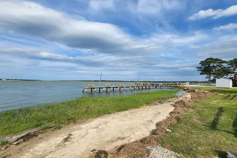Tom's Cove Park