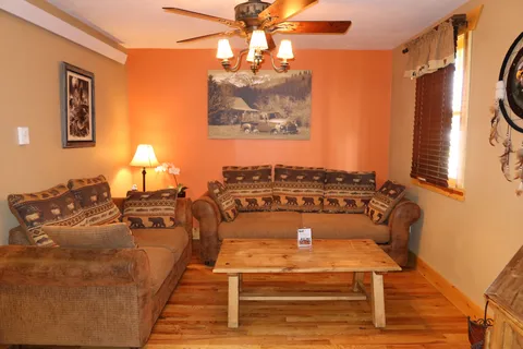 Restmore Inn