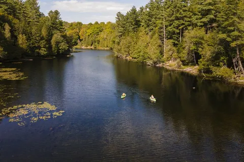 Tiny Village Bon Echo