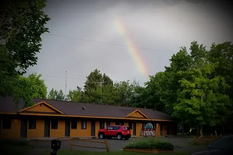 Nelson Lake Landing and RV Park