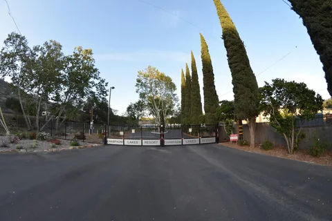 Champagne Lakes RV Resort