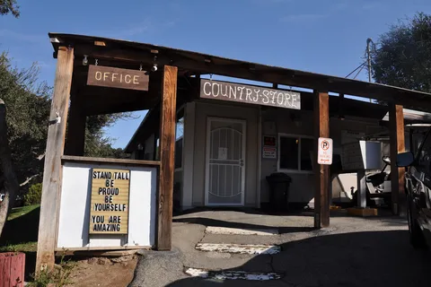 Lilac Oaks Campground