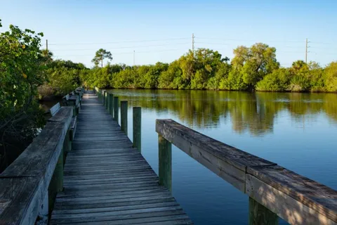 Horseshoe Cove RV Resort