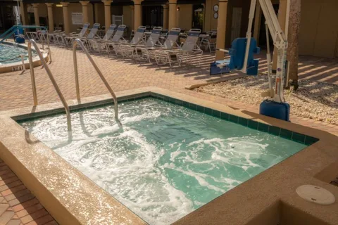 Horseshoe Cove RV Resort