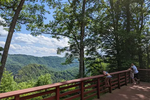 Breaks Interstate Park