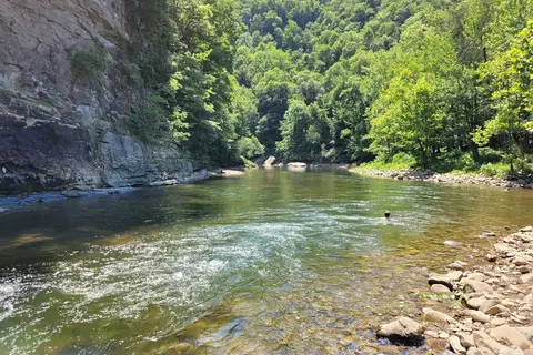 Breaks Interstate Park