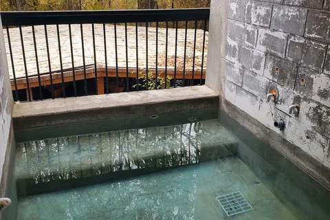 Banbury Hot Springs