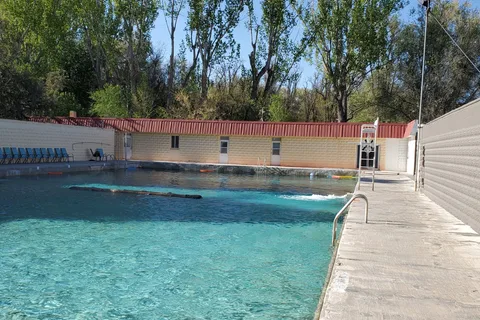 Banbury Hot Springs