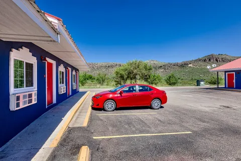 Fort Davis Motor Inn
