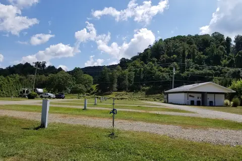 Old Cranks Campground and RV Park