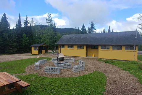 Loutre - Laurentides Reserve