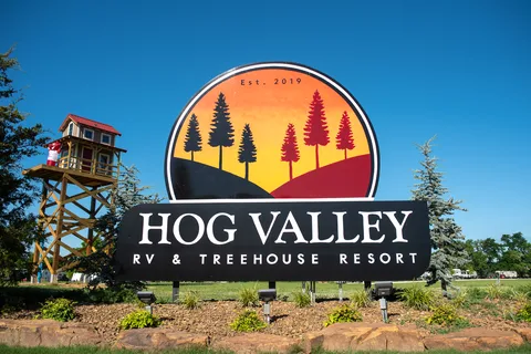 Hog Valley RV and Treehouse Resort
