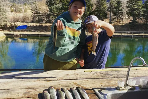 Seeping Springs Trout Lakes and RV Park