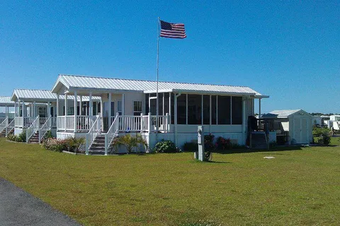 White Oak Shores Camping and RV Resort