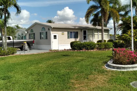 Crystal Lake RV Resort