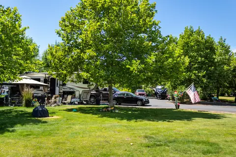 Two Rivers RV and Marina Resort