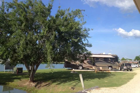Poche's RV Park & Fish-N-Camp