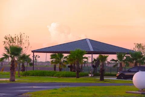 Jetstream Tropical Trails RV Resort
