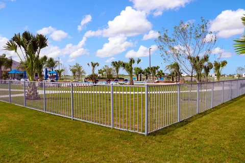 Jetstream Tropical Trails RV Resort