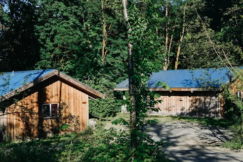 Arrowvale Riverside Campground and Cottages