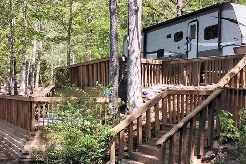 Hartwell Lakeside KOA Holiday
