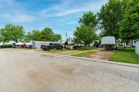 K and R RV and Mobile Home Park