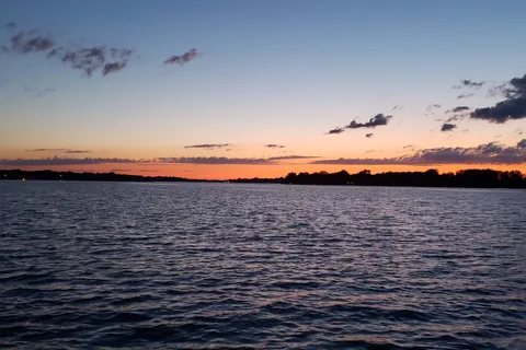 Head Of The Lakes Resort