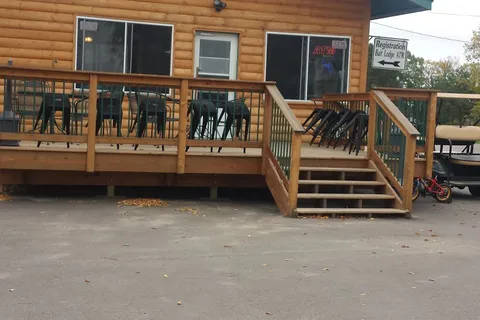 Head Of The Lakes Resort