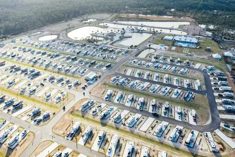 Resort at Canopy Oaks